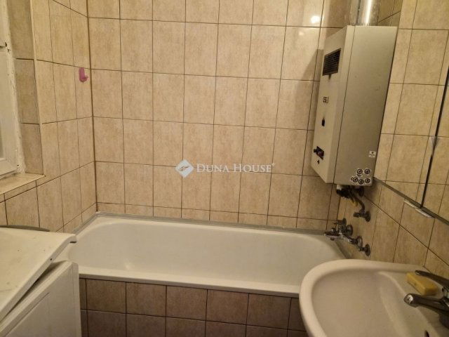 Eladó téglalakás, Budapesten, XVI. kerületben 63.8 M Ft