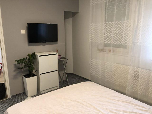 Eladó téglalakás, Szegeden 74 M Ft, 3 szobás
