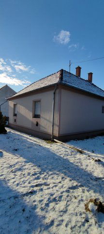 Eladó családi ház, Győrött 60 M Ft, 2 szobás