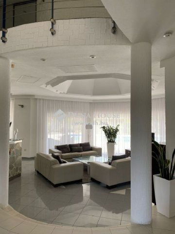 Eladó családi ház, Debrecenben 850 M Ft, 5 szobás