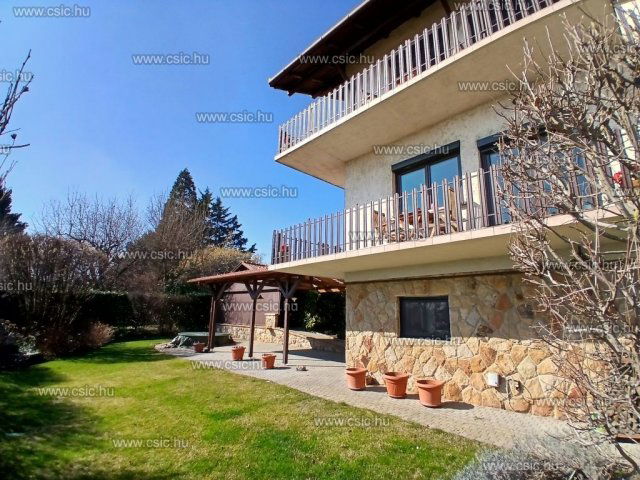 Eladó családi ház, Pilisszántón 169 M Ft, 6 szobás