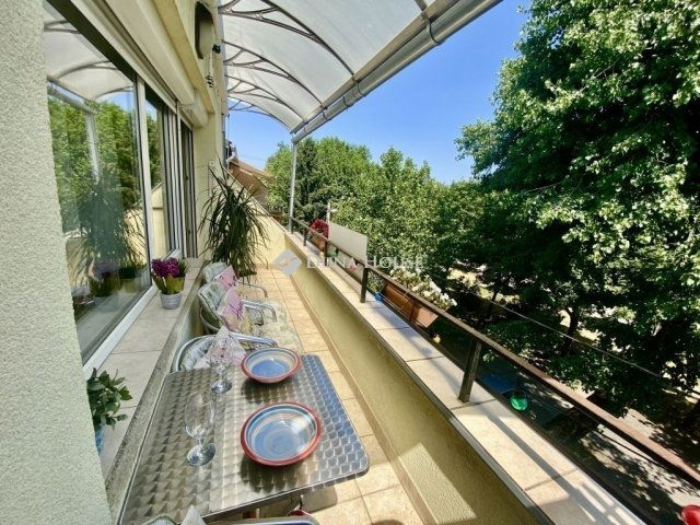 Eladó téglalakás, Budapesten, XIV. kerületben 75.9 M Ft