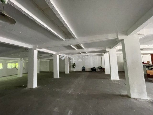 Eladó ipari ingatlan, Budapesten, XVII. kerületben 299 M Ft
