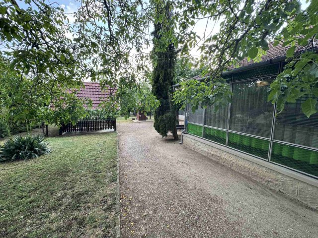 Eladó családi ház, Balatonszárszón 79.5 M Ft, 3+1 szobás