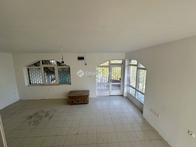 Eladó családi ház, Leányfaluban 89 M Ft, 3 szobás