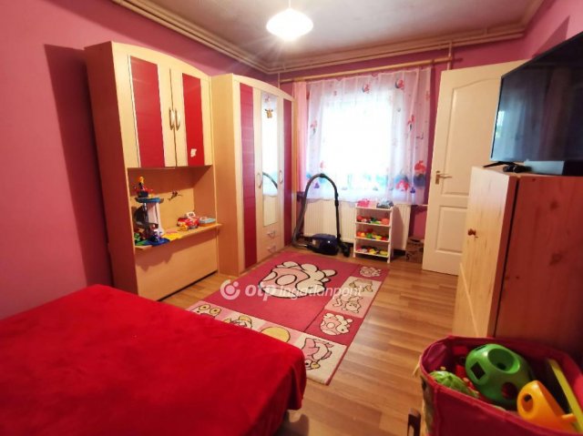 Eladó családi ház, Bőcsön 41.9 M Ft, 5+2 szobás