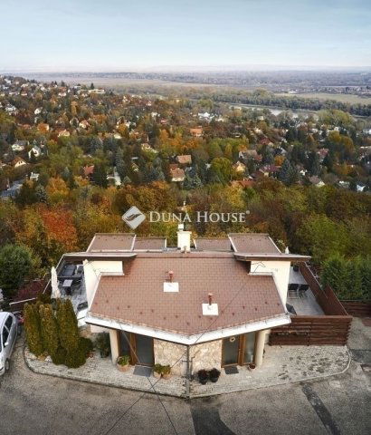 Eladó téglalakás, Szentendrén 175 M Ft, 3 szobás