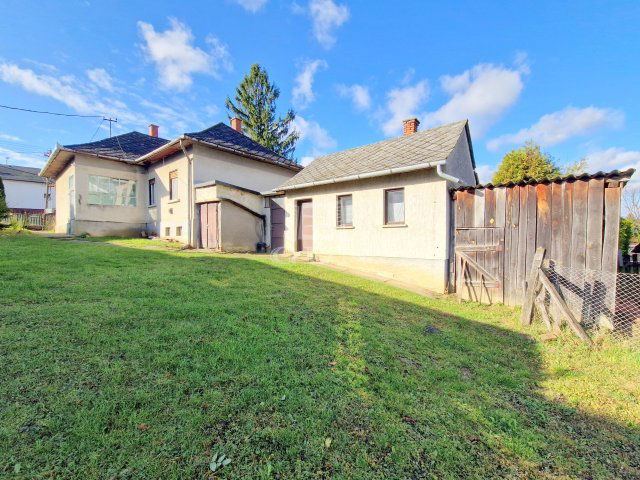 Eladó családi ház, Kustánszegen 24.99 M Ft, 2 szobás