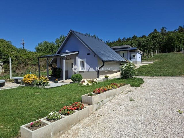 Eladó családi ház, Iszkaszentgyörgyön 26.7 M Ft, 1 szobás