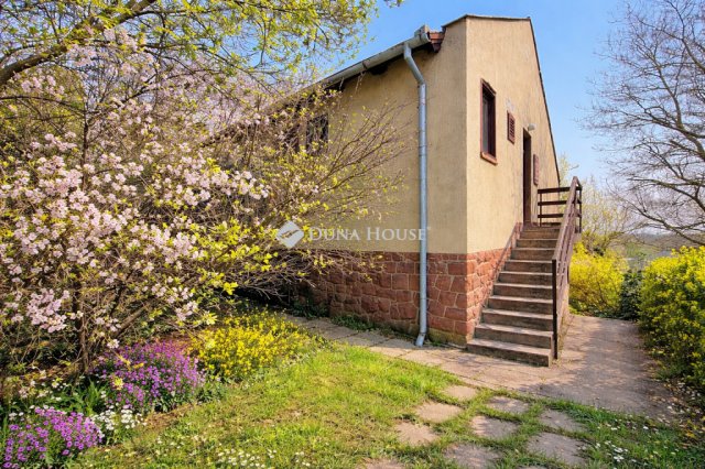 Eladó nyaraló, Balatonalmádiban 58.9 M Ft, 4 szobás