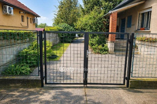 Eladó családi ház, Ócsán 79.9 M Ft, 3 szobás