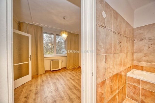 Eladó téglalakás, Budapesten, XVIII. kerületben 65.9 M Ft