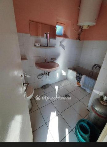 Eladó ikerház, Illocskán 12 M Ft, 2 szobás