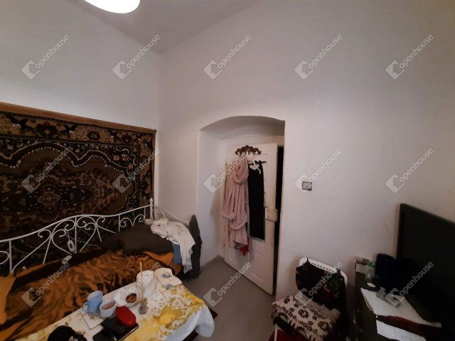 Eladó téglalakás, Keszthelyen 47 M Ft, 3 szobás