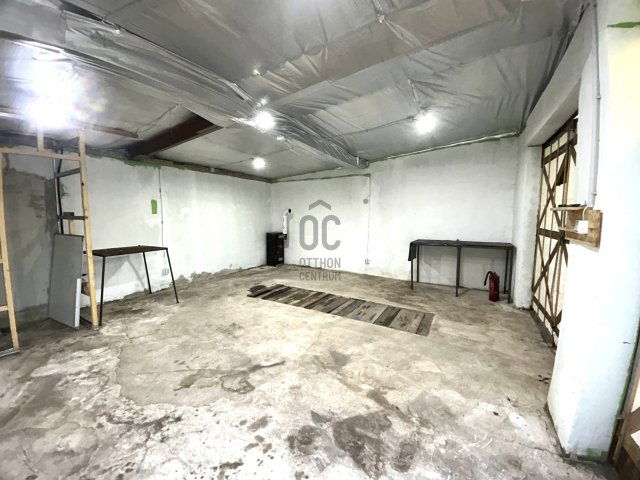 Kiadó ipari ingatlan, Győrzámolyon 200 E Ft / hó