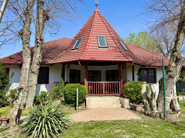 Eladó családi ház, Tökölön 189 M Ft, 4 szobás