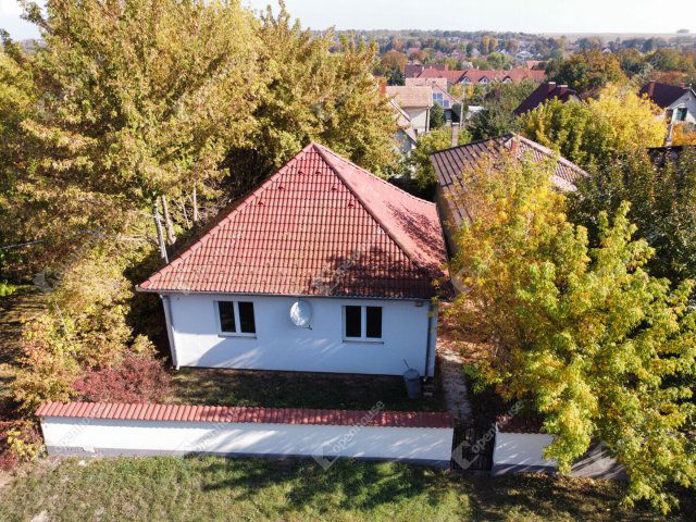 Eladó családi ház, Siófokon 44.9 M Ft, 3 szobás