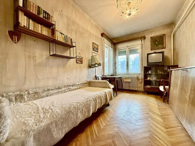 Eladó családi ház, Budapesten, III. kerületben 64.9 M Ft