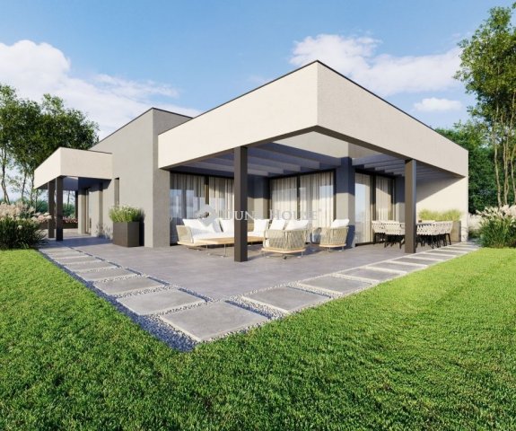 Eladó családi ház, Kecskeméten 210 M Ft, 4 szobás