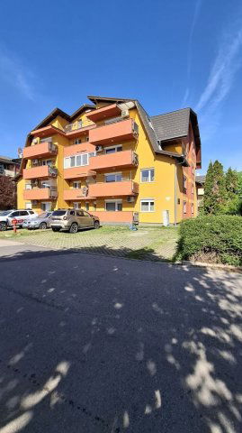 Eladó téglalakás, Szigetszentmiklóson 84.9 M Ft, 3 szobás