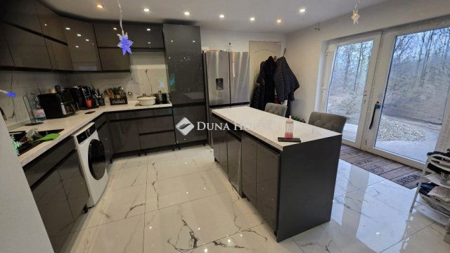 Eladó mezogazdasagi ingatlan, Abonyban 42 M Ft, 4 szobás