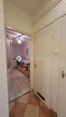 Eladó téglalakás, Kiskunfélegyházán, Platán utcában 37.5 M Ft