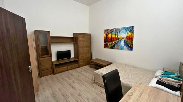 Kiadó téglalakás, albérlet, VI. kerületben, Király utcában