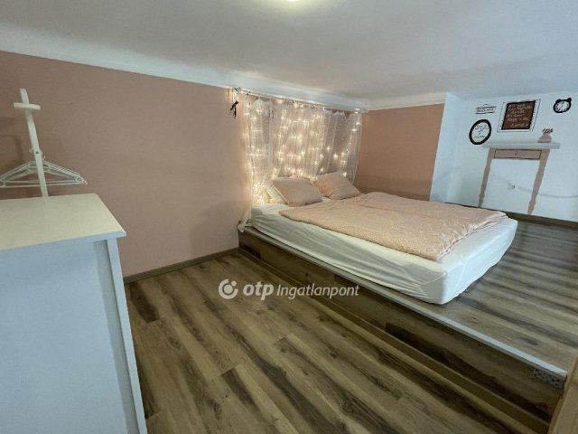 Eladó téglalakás, Budapesten, VI. kerületben 84.99 M Ft