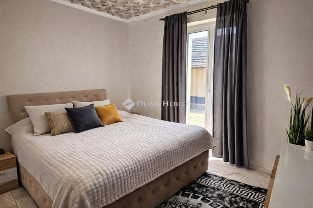 Eladó családi ház, Tápiószecsőn 57.9 M Ft, 3 szobás