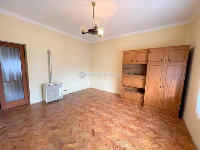 Eladó családi ház, Szankon 26 M Ft, 3 szobás