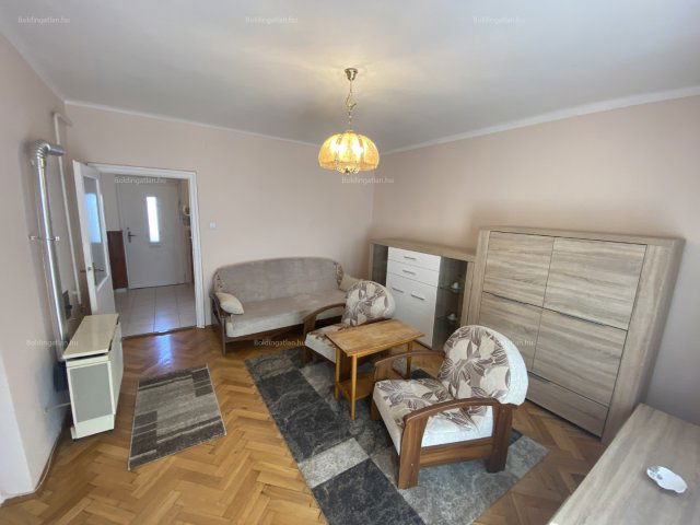 Kiadó téglalakás, albérlet, Kaposváron, Anna utcában, 2 szobás