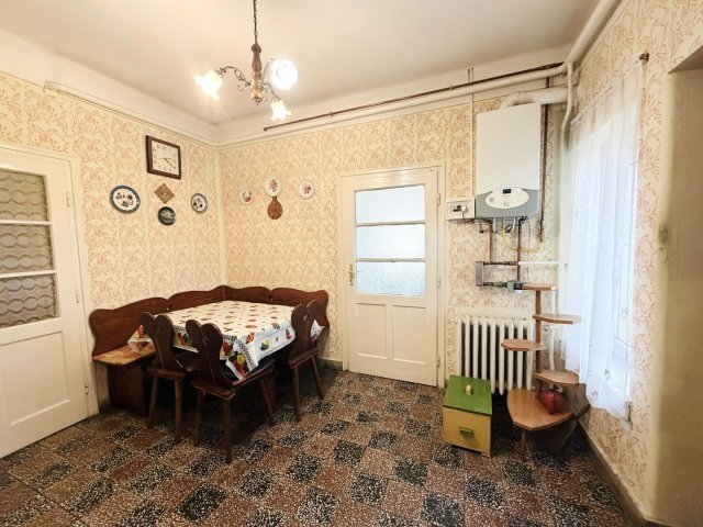 Eladó családi ház, Pannonhalmán 54.9 M Ft, 2 szobás