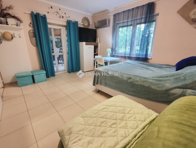 Eladó nyaraló, Gárdonyban 44 M Ft, 1 szobás