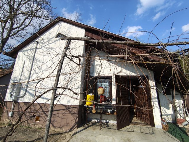 Eladó nyaraló, Beleznán 5.7 M Ft, 2 szobás