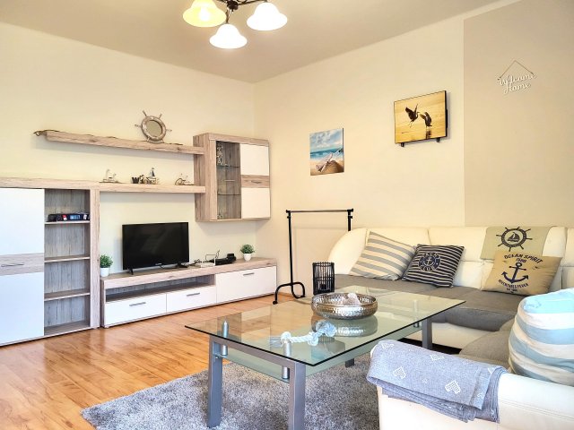 Eladó téglalakás, Keszthelyen 51.6 M Ft, 2+1 szobás