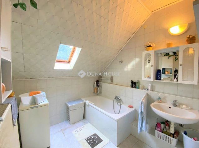 Eladó családi ház, Budapesten, XIX. kerületben 89 M Ft, 5 szobás