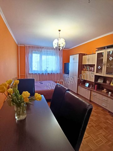 Eladó panellakás, Győrött, Attila utcában 49.9 M Ft, 2 szobás