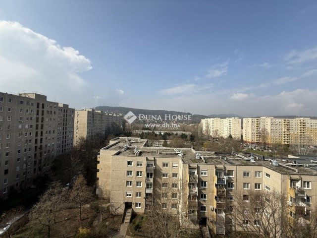 Eladó panellakás, Budapesten, III. kerületben 56.9 M Ft, 2 szobás