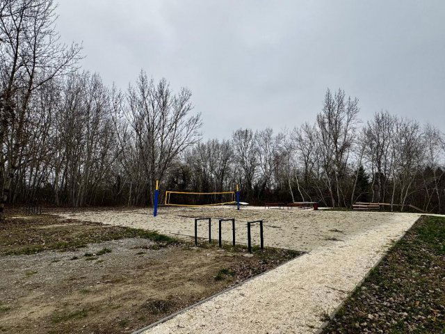 Eladó családi ház, Szigetmonostorban 149 M Ft, 4 szobás