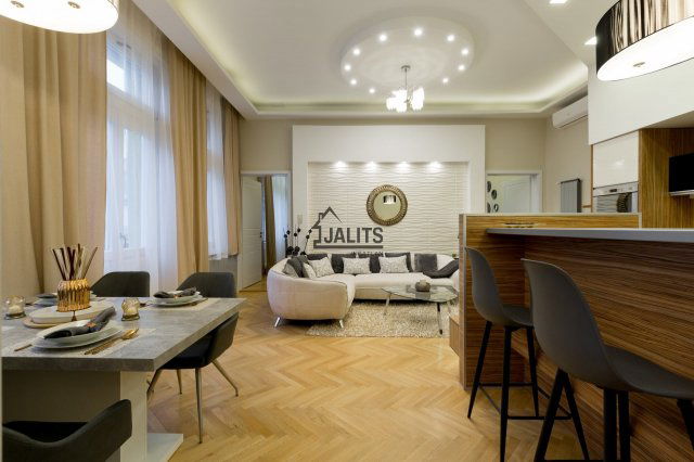 Kiadó téglalakás, albérlet, V. kerületben, Haris közben