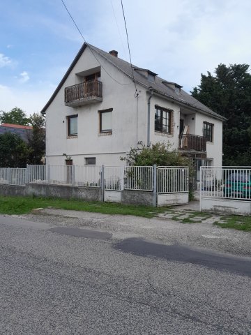 Eladó családi ház, Veszprémben 64.7 M Ft, 5 szobás