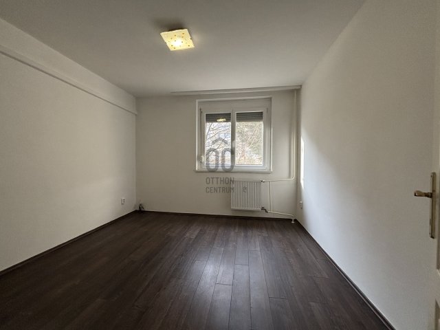 Eladó panellakás, Budapesten, III. kerületben 89.9 M Ft, 3 szobás