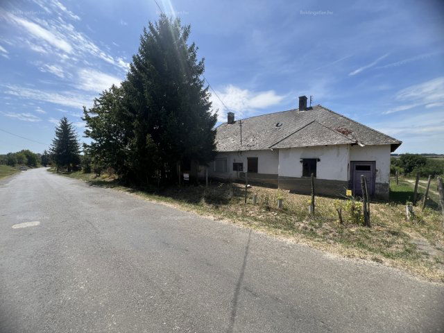 Eladó családi ház, Felsőmocsoládon 5.8 M Ft, 5 szobás