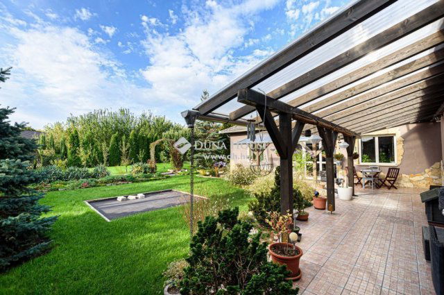 Eladó családi ház, Herceghalomon 230 M Ft, 2+3 szobás