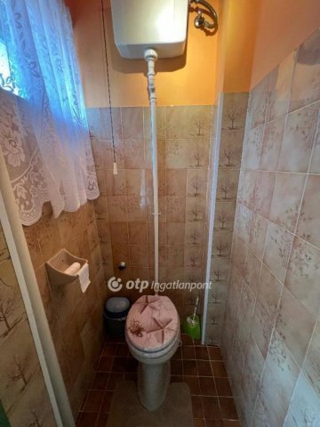 Eladó családi ház, Tápiószelén 49.9 M Ft, 3+2 szobás