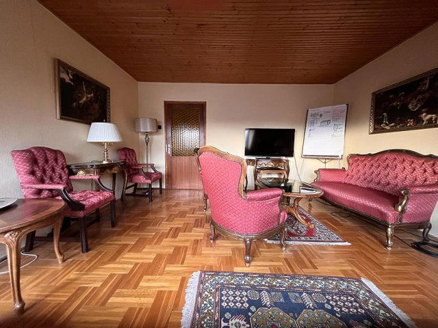 Kiadó iroda, Budapesten, III. kerületben 230 E Ft / hó, 3 szobás