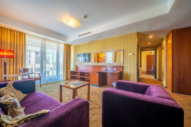 Eladó téglalakás, Balatonfüreden 230 M Ft, 3 szobás