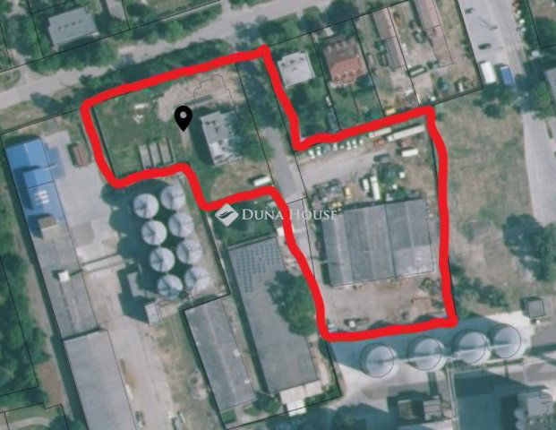 Eladó ipari ingatlan, Törökszentmiklóson 277 M Ft