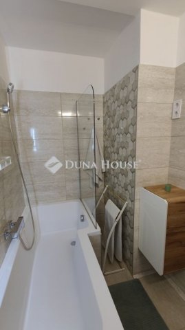 Eladó panellakás, Budapesten, X. kerületben 89.9 M Ft, 3 szobás