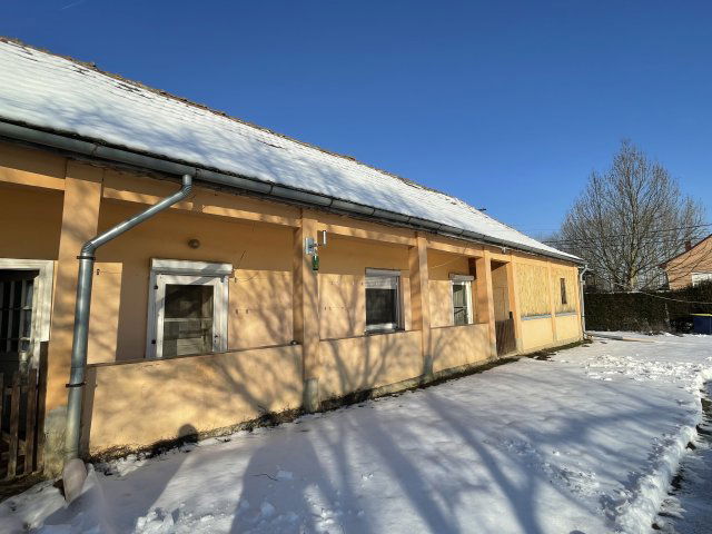 Eladó családi ház, Cigándon 15 M Ft, 2 szobás